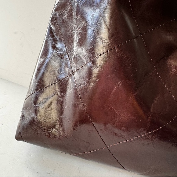 Brown Oiled Shiny Quilted Leather 22 Gathered Hobo Chain Tote w/ Gold HW B8 - Picture 9 of 17